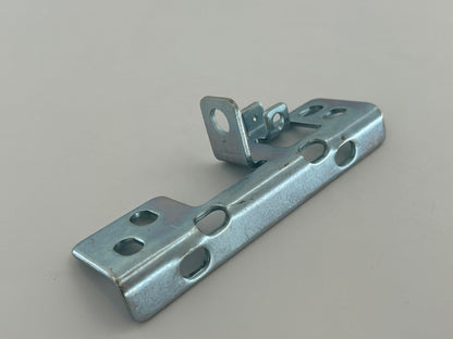 Bernal S401-120 Torwinkel Torbefestigung Toranbinder Torbeschlag Torblattwinkel Haltewinkel Torbeschlagswinkel Torverschluss Toranschlusskonsole