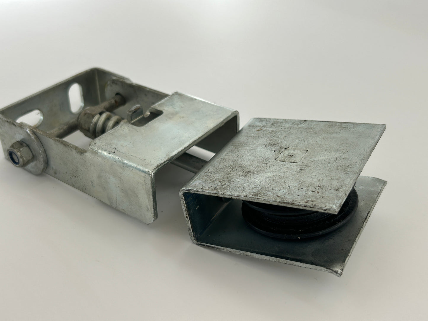 Hörmann MR50 Riemenenspanner Umlenkung Rolle Spannvorrichtung Rad Laufrolle Umlenkrolle Führungsrolle Spannrolle Antriebsrolle Endstück Riemenumlenkung Kettenwender