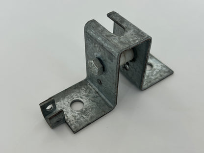 Bernal Gamma 900 Torwinkel Winkel Torbefestigung Toranbinder Torbeschlag Torblattwinkel Haltewinkel Torbeschlagswinkel Torverschluss Toranschlusskonsole