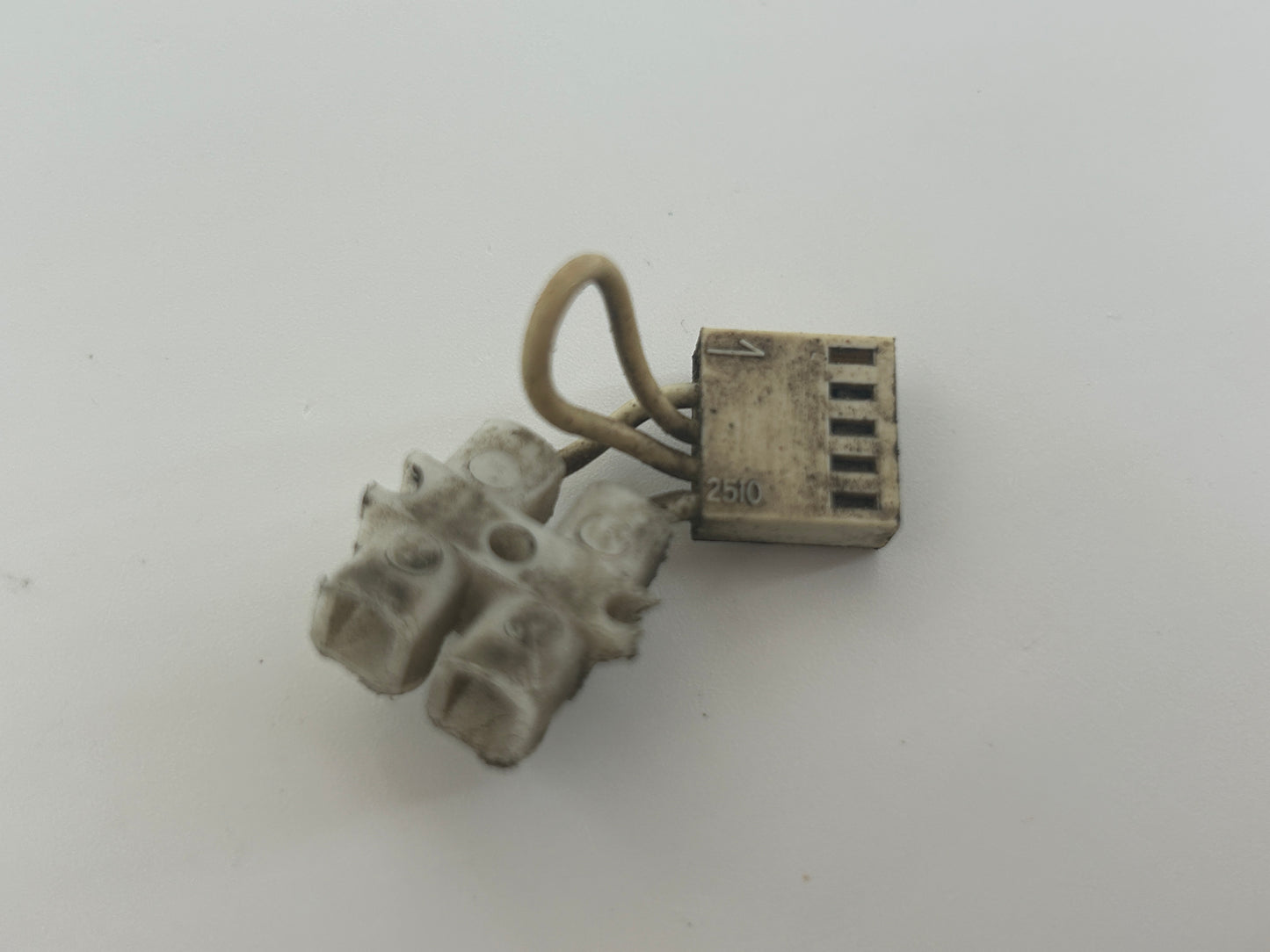 Tenpro Standard Modell 2500  Anschlussklemme Stromklemmen Klemme Verteiler Sicherung Schraubklemme Anschlussleiste Ladebuchse Verbindungsklemme