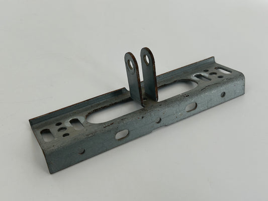 Bosch Toplift 2002 Torbefestigung Torwinkel Toranbindern Torbeschlag Torblattwinkel Winkel Halterung Halter Haltewinkel Torbeschlagswinkel Toranschlusskonsole Torverschluss