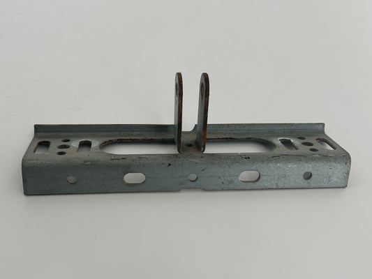 Bosch Toplift 2002 Torbefestigung Torwinkel Toranbindern Torbeschlag Torblattwinkel Winkel Halterung Halter Haltewinkel Torbeschlagswinkel Toranschlusskonsole Torverschluss