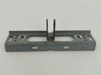 Bosch Toplift 2002 Torbefestigung Torwinkel Toranbindern Torbeschlag Torblattwinkel Winkel Halterung Halter Haltewinkel Torbeschlagswinkel Toranschlusskonsole Torverschluss