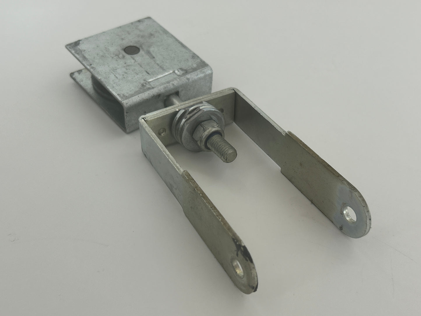 Tormatic GTA540E Riemenenspanner Umlenkung  Rolle Spannvorrichtung Rad Laufrolle Umlenkrolle Führungsrolle Spannrolle Antriebsrolle Endstück Riemenumlenkung Kettenwender