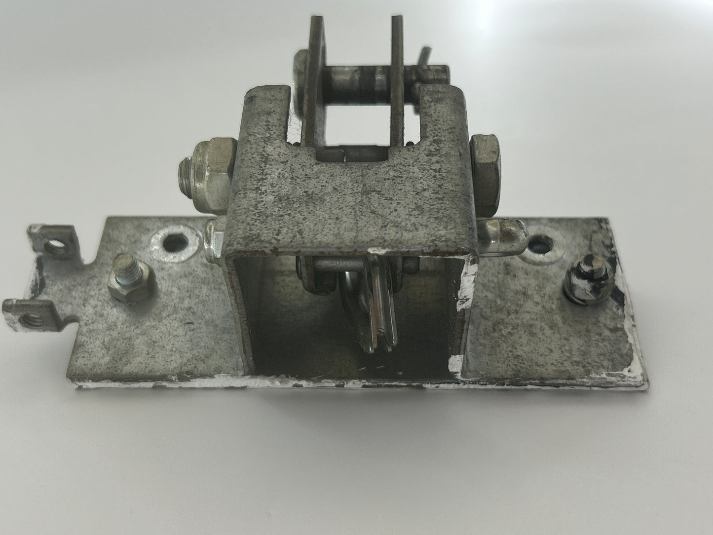 Tormatic GTA540E   Torbefestigung Torwinkel Toranbindern Torbeschlag Torblattwinkel Winkel Halterung Halter Haltewinkel Torbeschlagswinkel Toranschlusskonsole Torverschluss