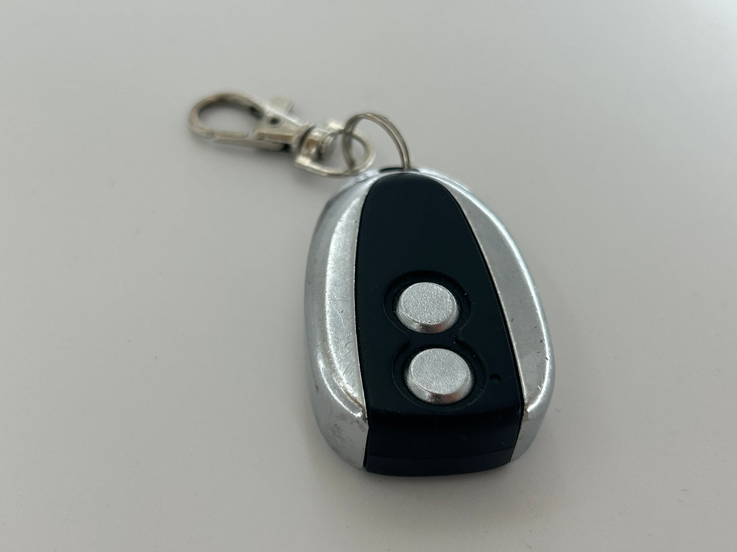 Liftronic Handsender Drücker Fernbedienung Funktaster Funk Fernsteuerung Schalter Toröffner Transmitter Handöffner