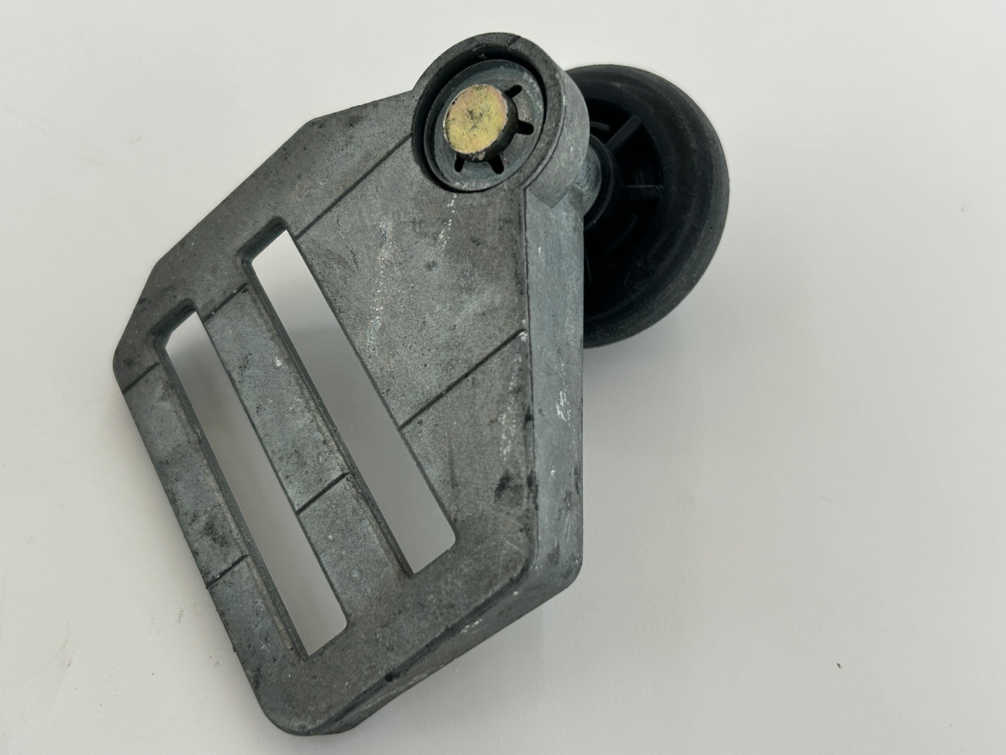 Hörmann Rollenhalter oben Laufrolle Beschlag N links für LPU30 LPU40 Rolle Rad Ersatzteil Laufrolle Führungsrolle Antriebsrolle Umlenkung