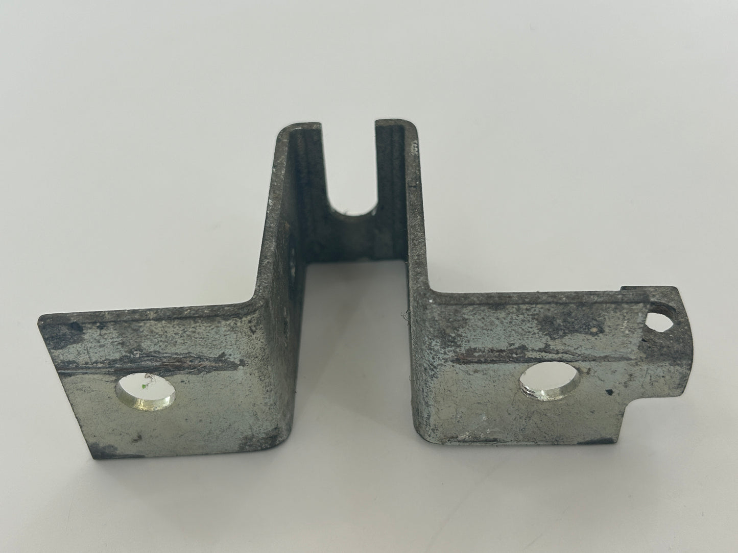 Bernal BA1000-3S Torbefestigung Torwinkel Toranbindern Torbeschlag Torblattwinkel Winkel Halterung Halter Haltewinkel Torbeschlagswinkel Toranschlusskonsole Torverschluss