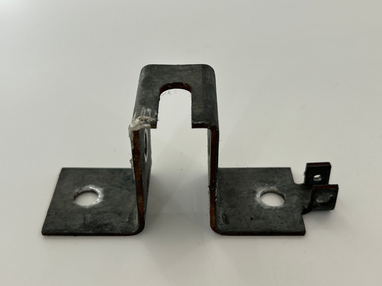 Berner BT60 Torbefestigung Torwinkel Toranbindern Torbeschlag Torblattwinkel Winkel Halterung Halter Haltewinkel Torbeschlagswinkel Toranschlusskonsole Torverschluss