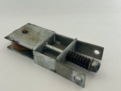 Belfox GKA100 Umlenkung Rolle Spannvorrichtung Rad Ersatzteil Laufrolle Umlenkrolle Führungsrolle Spannrolle Antriebsrolle Kettenwender Kettenspanner Kettenführung Endstück Kettenumlenkung Kettenspreizer