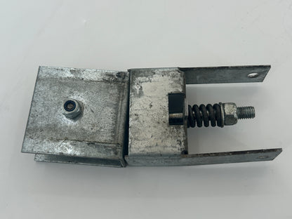 Liftmaster PRO8000 Umlenkung Rolle Spannvorrichtung Rad Ersatzteil Laufrolle Umlenkrolle Führungsrolle Spannrolle Antriebsrolle Kettenwender Kettenspanner Kettenführung Endstück Kettenumlenkung Kettenspreizer