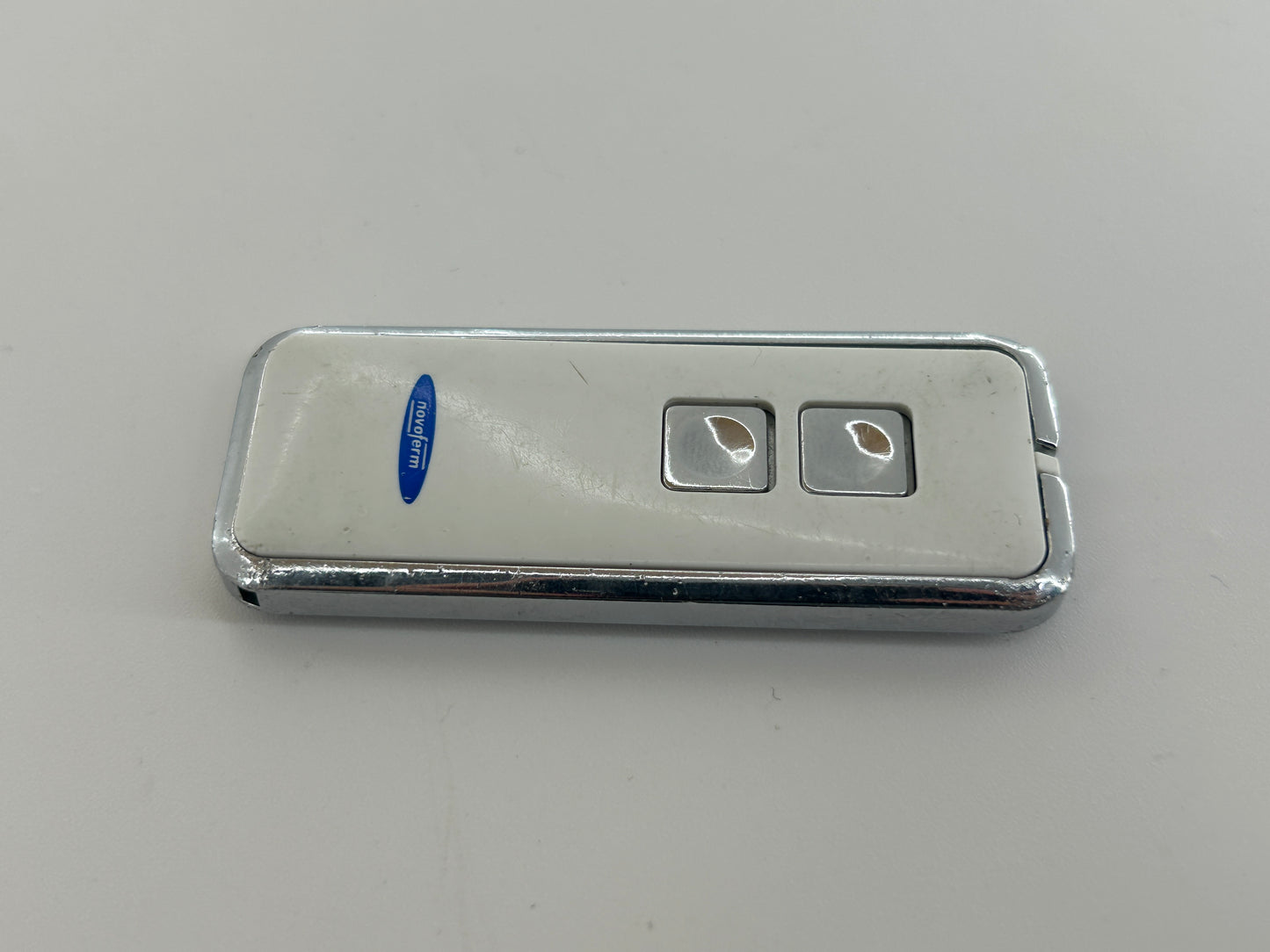 Novoferm 5535 Fernbedienung Handsender Funkhandsender Fernsteuerung Toröffner Funktaster Schalter Transmitter Drücker Handöffner Funk