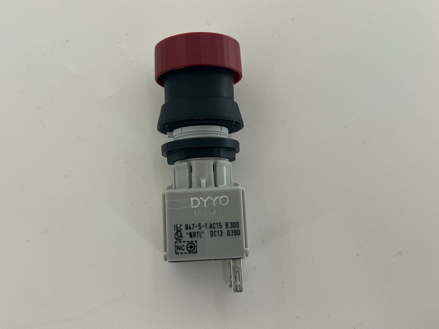 Hauss Elektronik GmbH Kehl V7.0 R6 Gegenverkehr NotAus Schalter Hauptschalter Knopf Hebelschalter Umschalter AN AUS Taster Notaus Drucktaster Taster