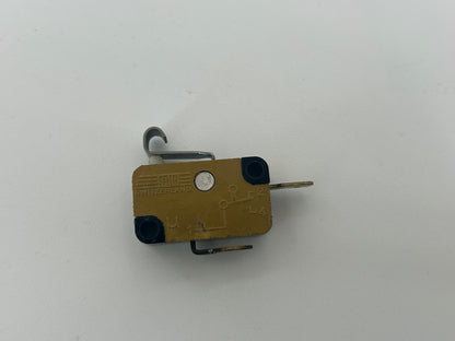 Simba Endschalter Sensor Schalter Positionsschalter Hallsensor Taster Endanschlag  Microschalter Kontaktschalter Tastkontakt ID Geber