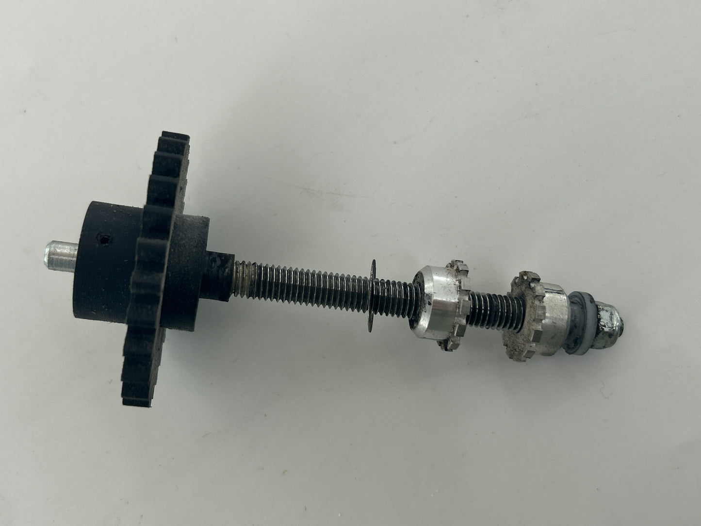 Bernal Rally CL-60 K Zahnrad Ritzel Kettenritzel Antriebsritzel Zahnkranz Antriebssnabe Antriebsscheibe Adapteraufsatz Schneckengetriebe Schneckenrad