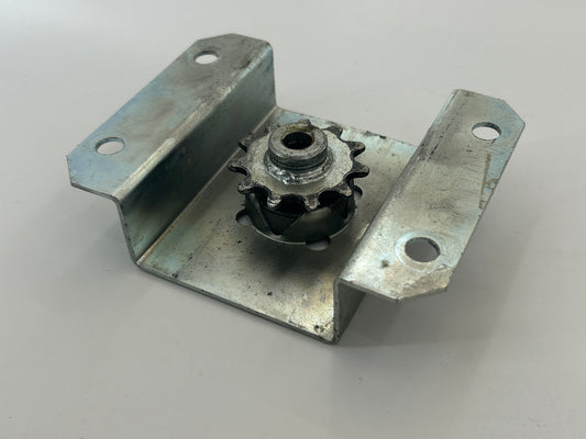 Novoferm Typ49 Umlenkung Rolle Spannvorrichtung Rad Ersatzteil Laufrolle Umlenkrolle Führungsrolle Spannrolle Antriebsrolle Kettenwender Kettenspanner Kettenführung Endstück Kettenumlenkung Kettenspreizer