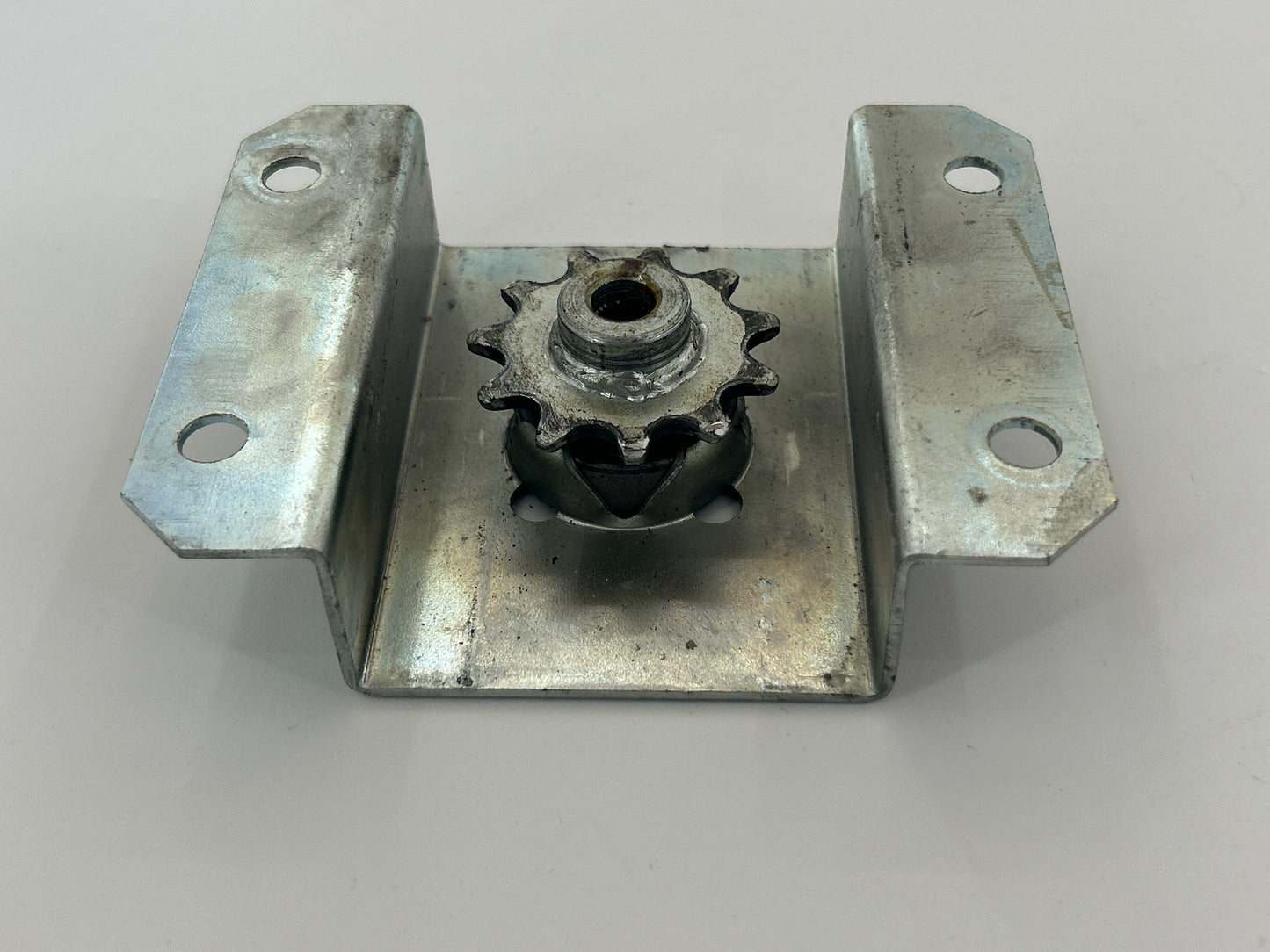 Novoferm Typ49 Umlenkung Rolle Spannvorrichtung Rad Ersatzteil Laufrolle Umlenkrolle Führungsrolle Spannrolle Antriebsrolle Kettenwender Kettenspanner Kettenführung Endstück Kettenumlenkung Kettenspreizer