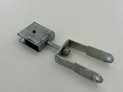 Novoferm Typ49 Riemenenspanner Umlenkung Rolle Spannvorrichtung Rad Laufrolle Umlenkrolle Führungsrolle Spannrolle Antriebsrolle Endstück Riemenumlenkung Kettenwender