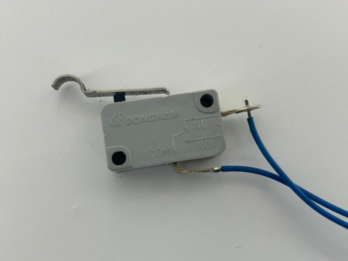Sommer S9060 base+ Endschalter Sensor Schalter Positionsschalter Hallsensor Taster Endanschlag  Microschalter Kontaktschalter Tastkontakt ID Geber