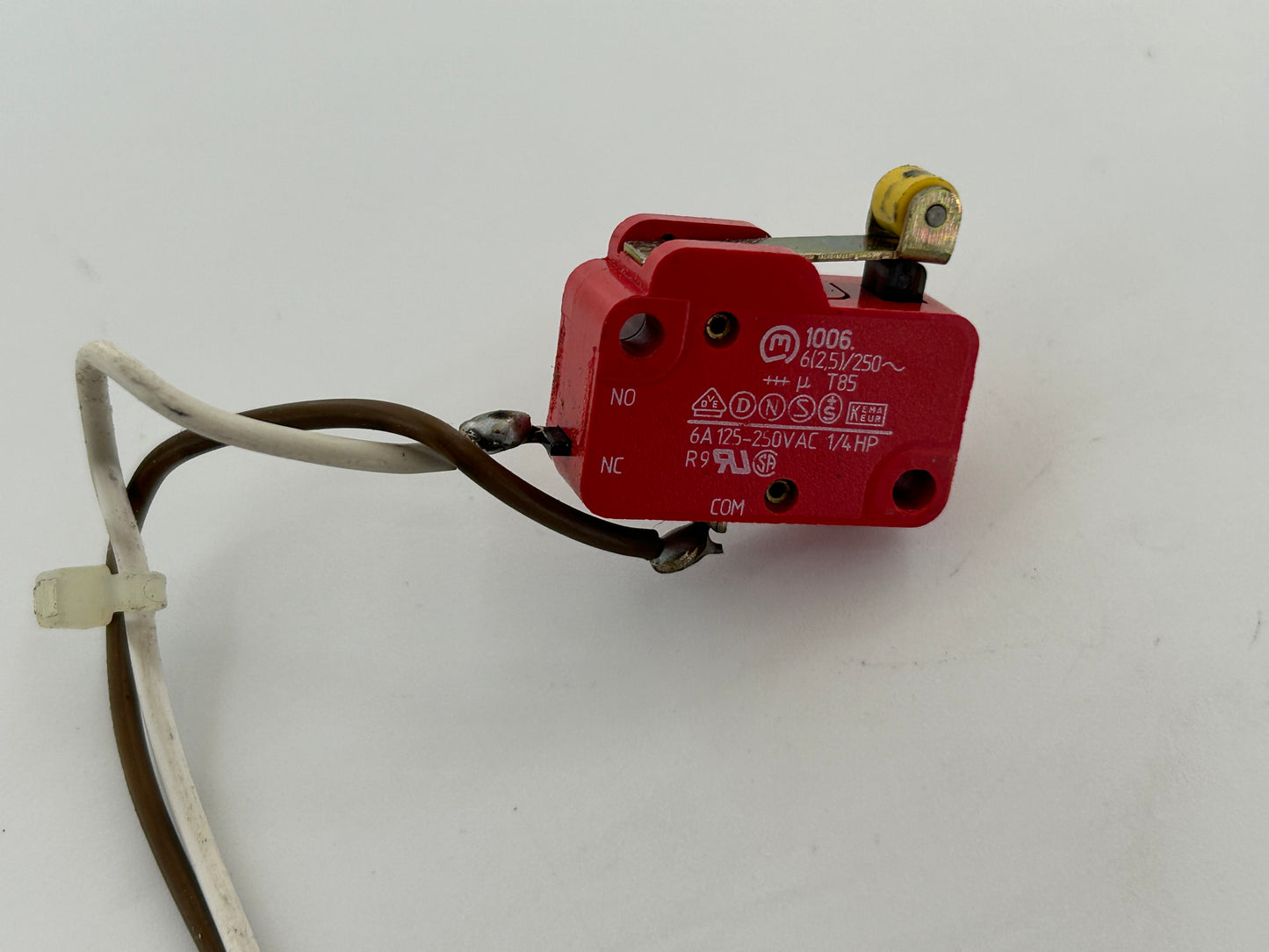 Bernal BA2000 limit switch switch button position switch micro switch