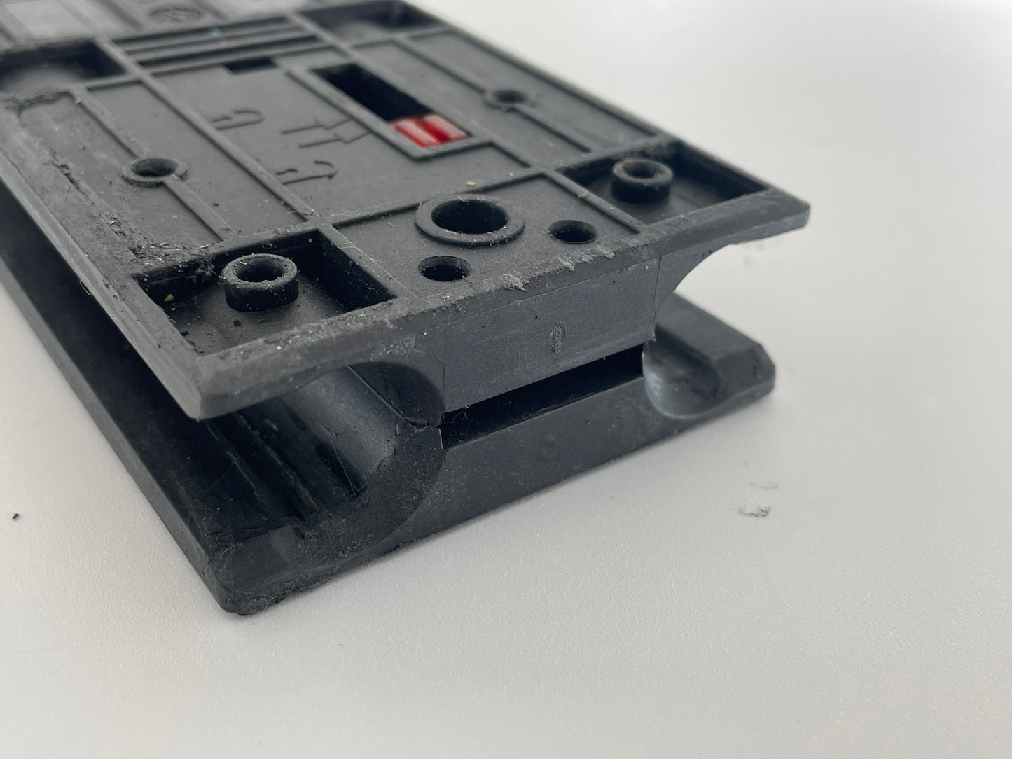 Novoferm 502 Laufwagen Mitnehmer Schlitten Zugschlitten Motorwagen Laufkatze Laufbock Gleitschlitten Laufschuh Laufschlitten Rollenwagen Führungsschlitten Antriebsschlitten