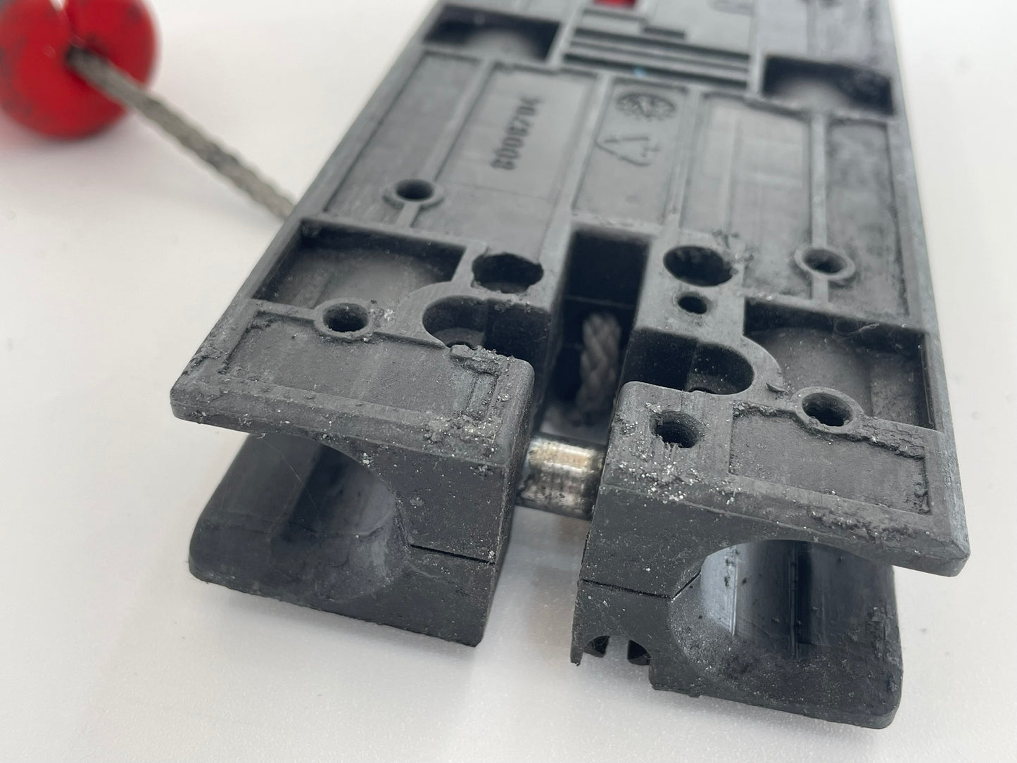 Novoferm 502 Laufwagen Mitnehmer Schlitten Zugschlitten Motorwagen Laufkatze Laufbock Gleitschlitten Laufschuh Laufschlitten Rollenwagen Führungsschlitten Antriebsschlitten