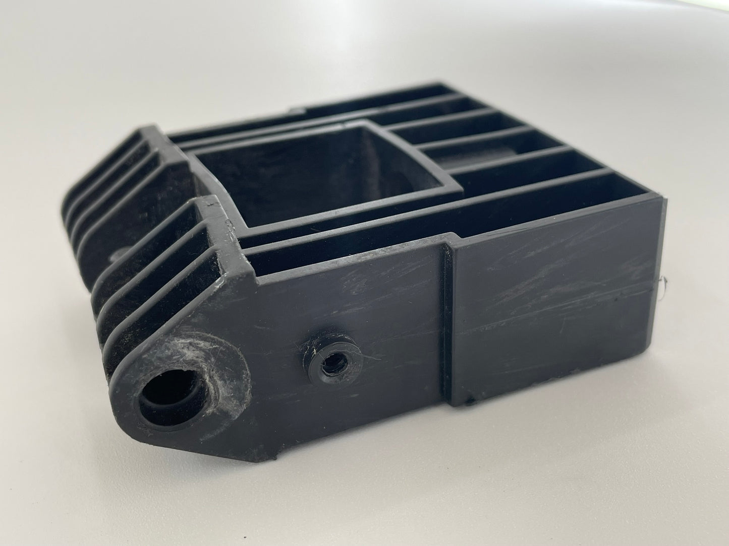 Novoferm 502 Halterung Halter Rollenhallter Endstück Umlenkung Rolle Riemenumlenkung Ersatzteil