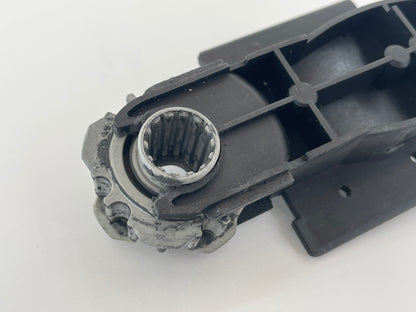 Novoferm 502 Umlenkung Rolle Spannvorrichtung Rad Ersatzteil Laufrolle Umlenkrolle Führungsrolle Spannrolle Antriebsrolle Kettenwender Kettenspanner Kettenführung Endstück Kettenumlenkung Kettenspreizer