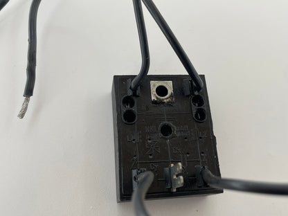 Becker BOM 600 Anschlussklemme Steckverbinder Anschlussleiste Stromklemmen Klemme Verteiler Sicherung Schraubklemme  Ladebuchse Verbindungsklemme