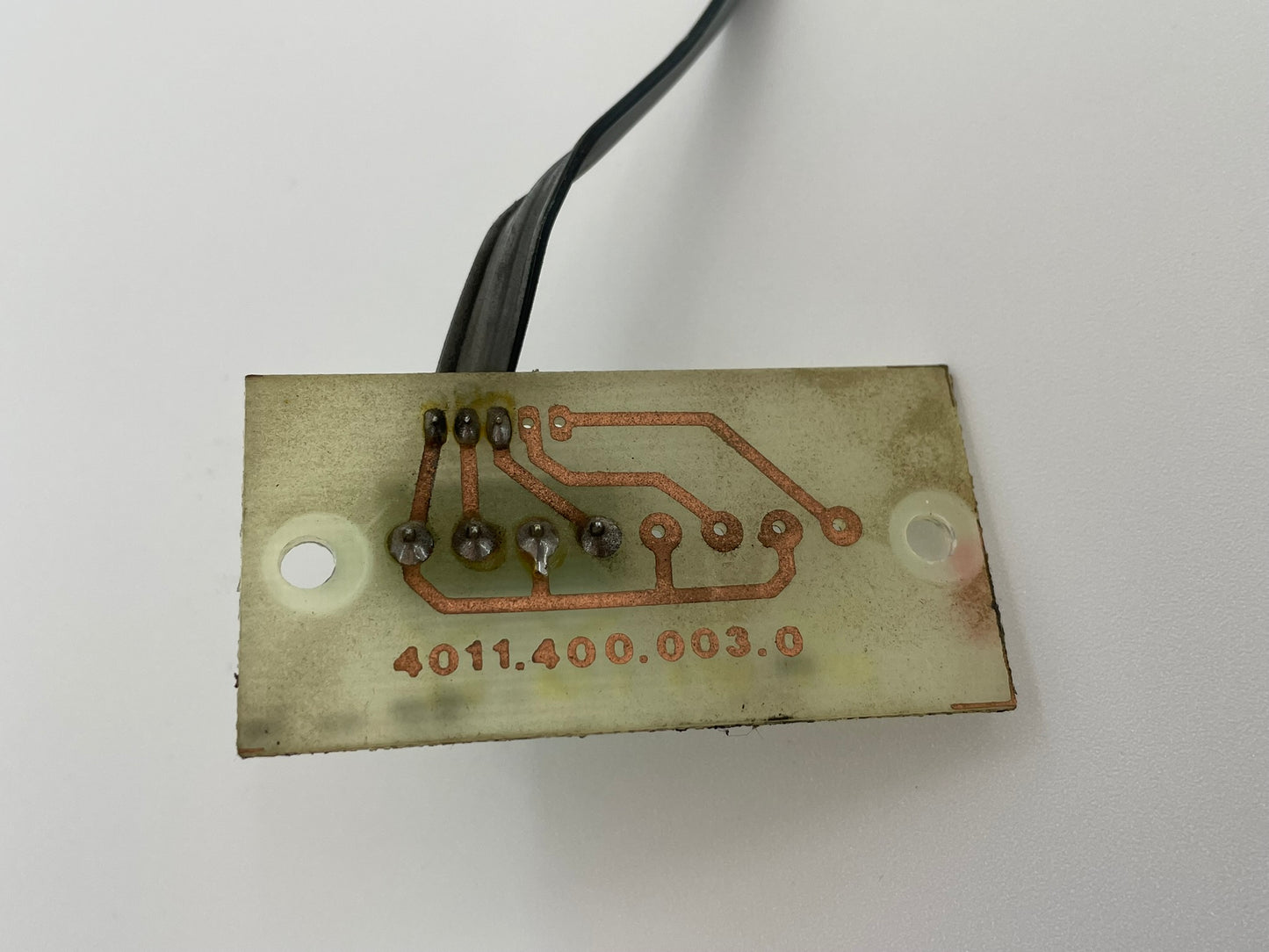 Becker BOM 600 Anschlussklemme Anschlussleiste Steckverbinder Stromklemmen Klemme Verteiler Sicherung Schraubklemme  Ladebuchse Verbindungsklemme