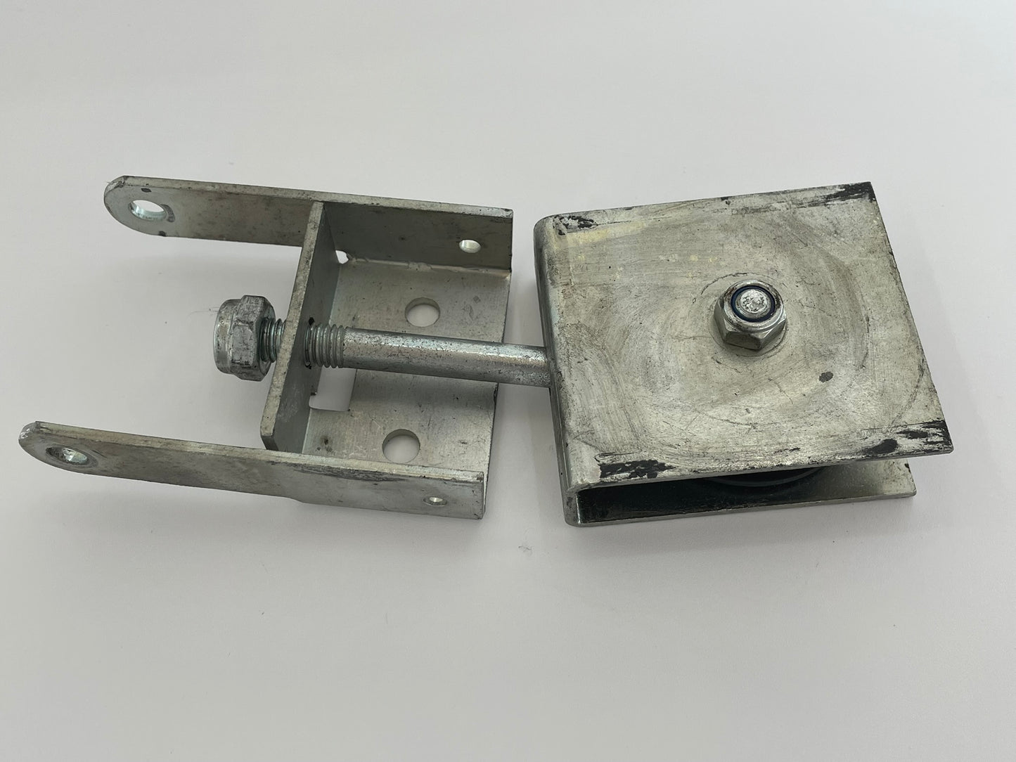 AEG TA212 Umlenkung Rolle Spannvorrichtung Rad Ersatzteil Laufrolle Umlenkrolle Führungsrolle Spannrolle Antriebsrolle Kettenwender Kettenspanner Kettenführung Endstück Kettenumlenkung Kettenspreizer