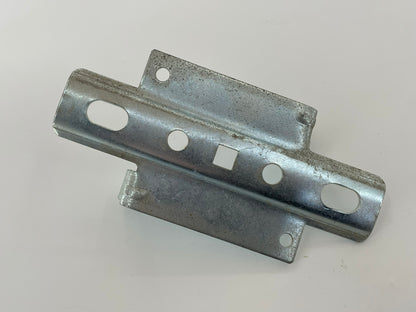 AXONE Spadone F Modell ONE Schienenbefestigung Haltewinkel Beschlag Bügel Befestigung Winkel Halterung Halter Haltewinkel