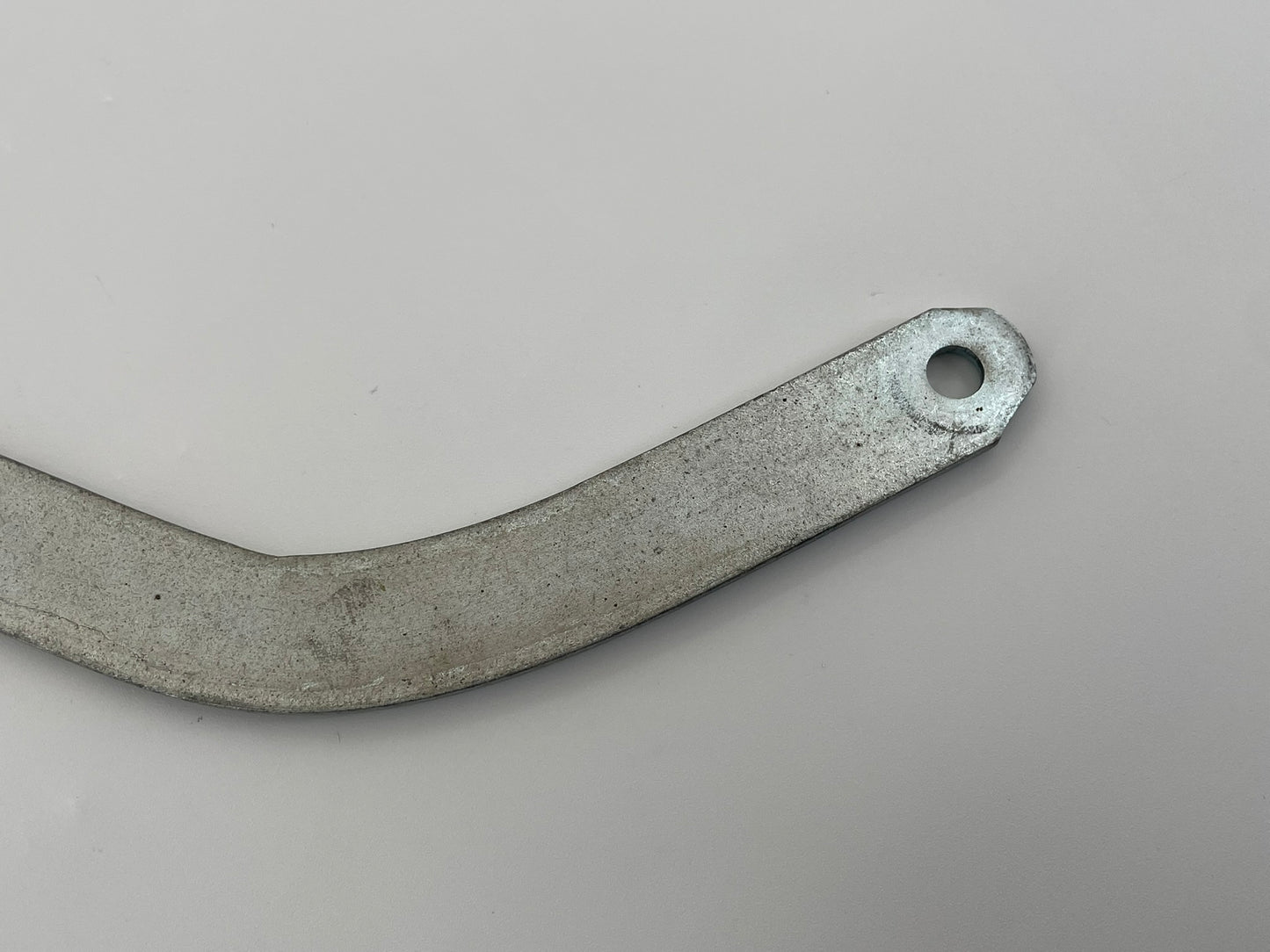 AXONE Spadone F Modell ONE Torarm Stange Tormitnehmer Zugstange Schlepper Schubstange Schlepperstange Toranbinder Mitnehmerstange